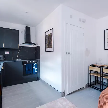 Comfort Style Brand New Selly Oaks Apartment *