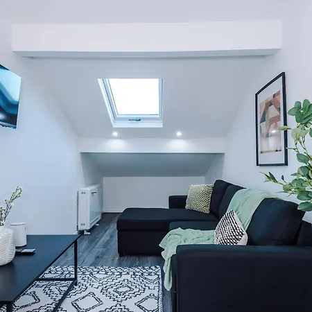 Apartment Comfort Style Brand New Selly Oaks Birmingham